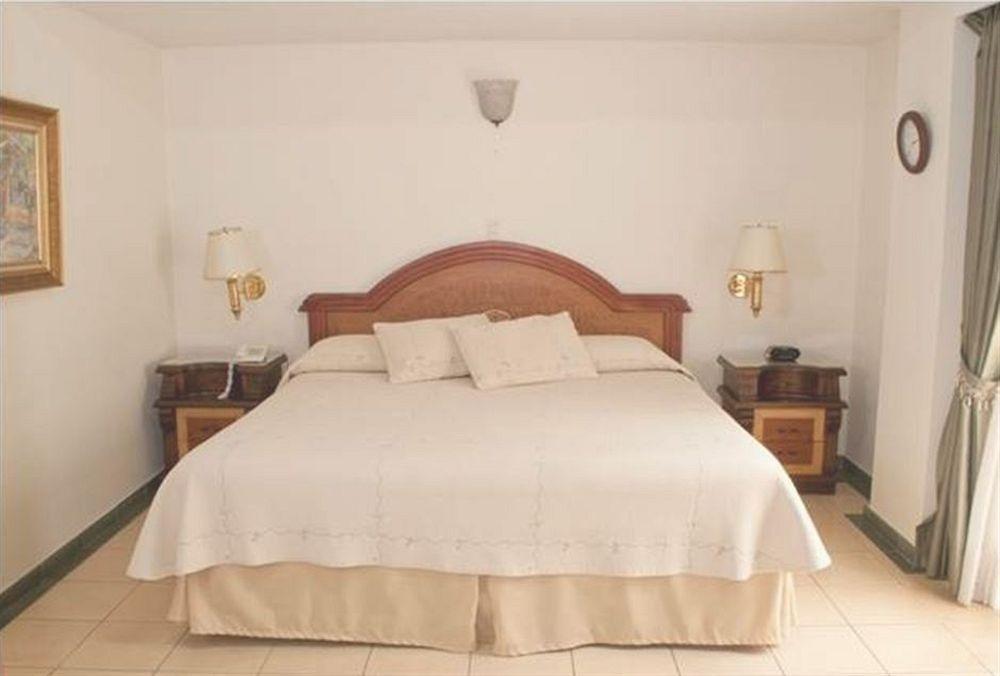 Hotel Casa Laureles Medellín Buitenkant foto
