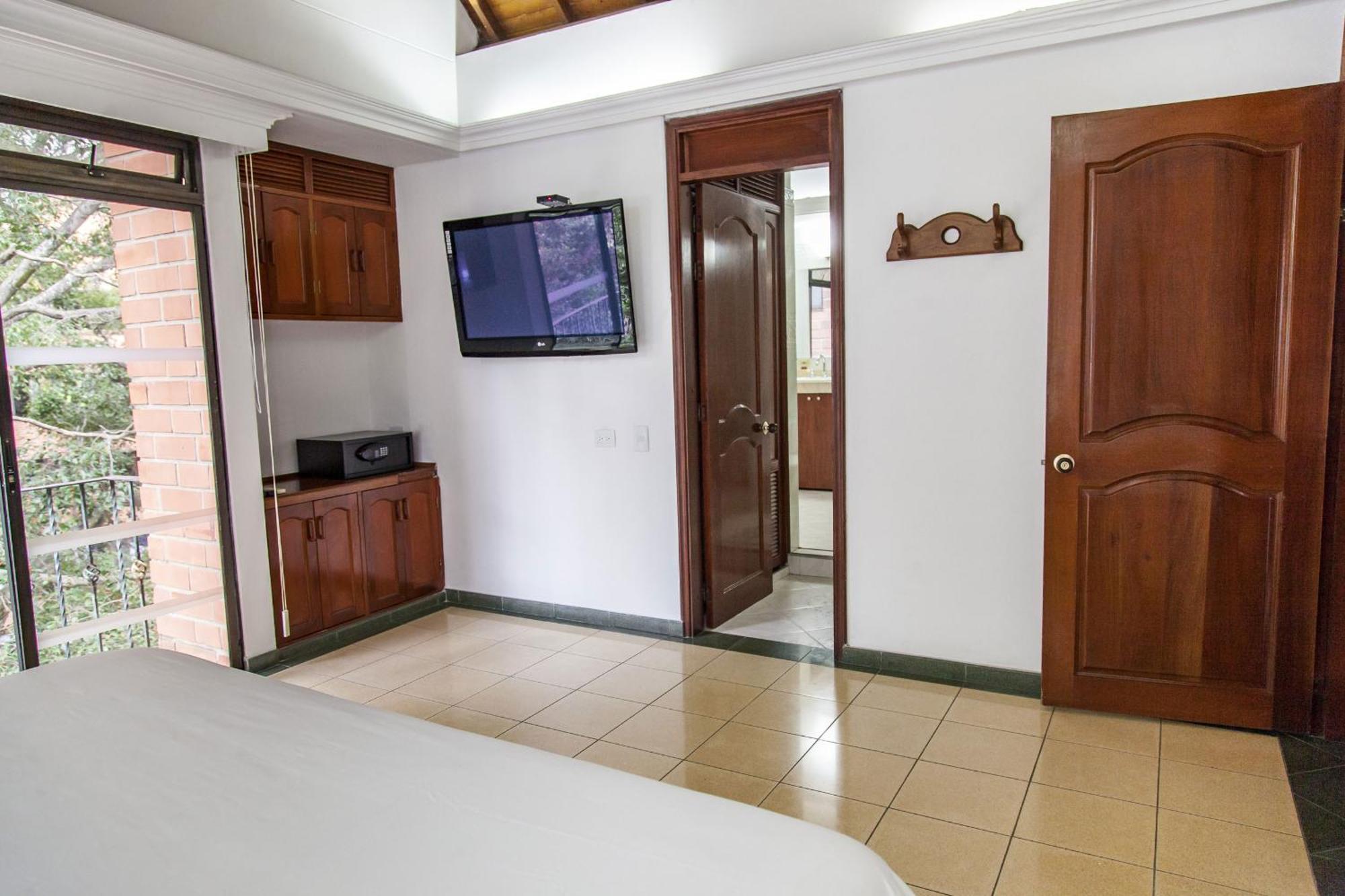 Hotel Casa Laureles Medellín Buitenkant foto